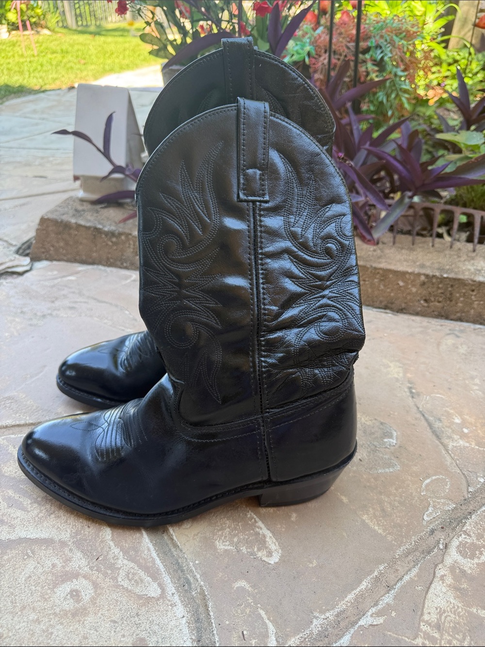 Vintage Laredo Black Leather Cowboy Boots Men’s 8.5 EE Women’s 10 Wester